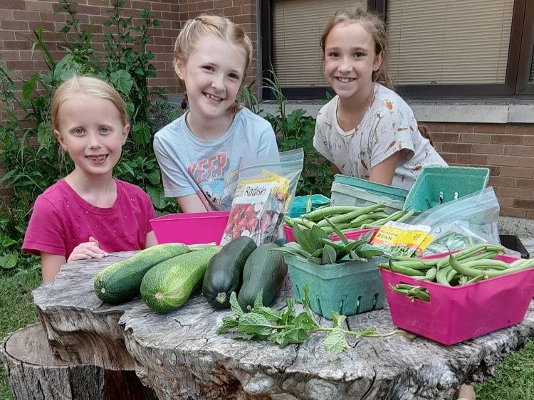 Grow CHQ: ‘Farm to Table’ Education Program Teaches Students the Value of Eating Local